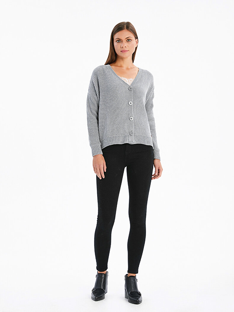 GRAU STRICKJACKE 