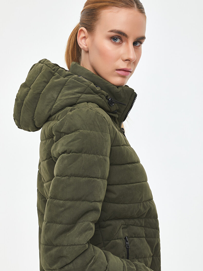 Short Puffer Groen Gemonteerd