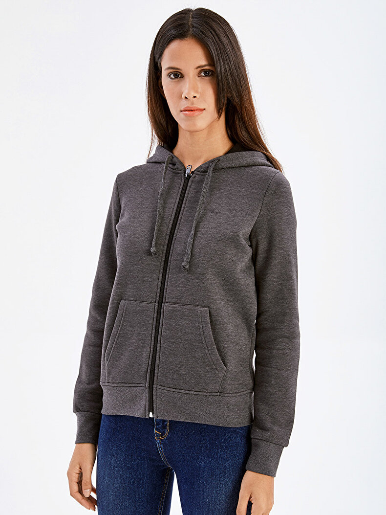 GRAU STRICKJACKE 