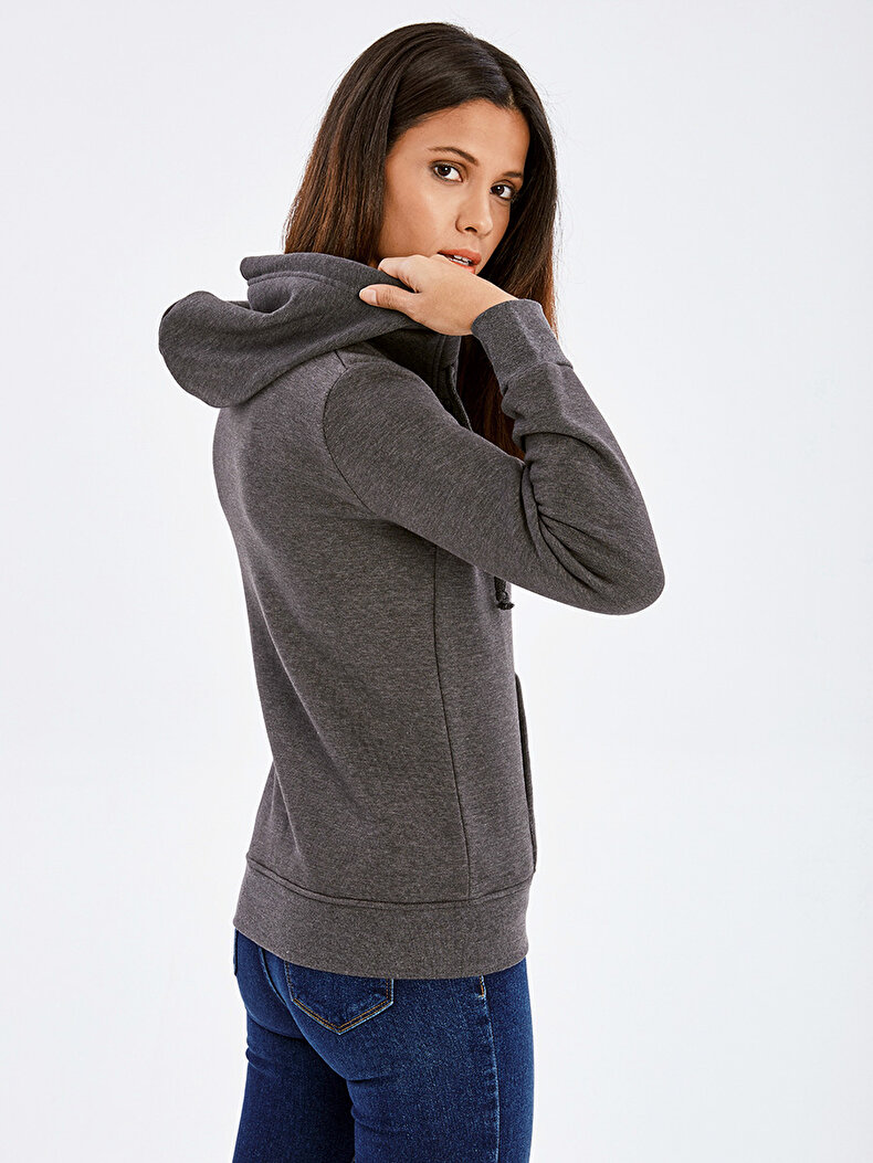 GRAU STRICKJACKE 