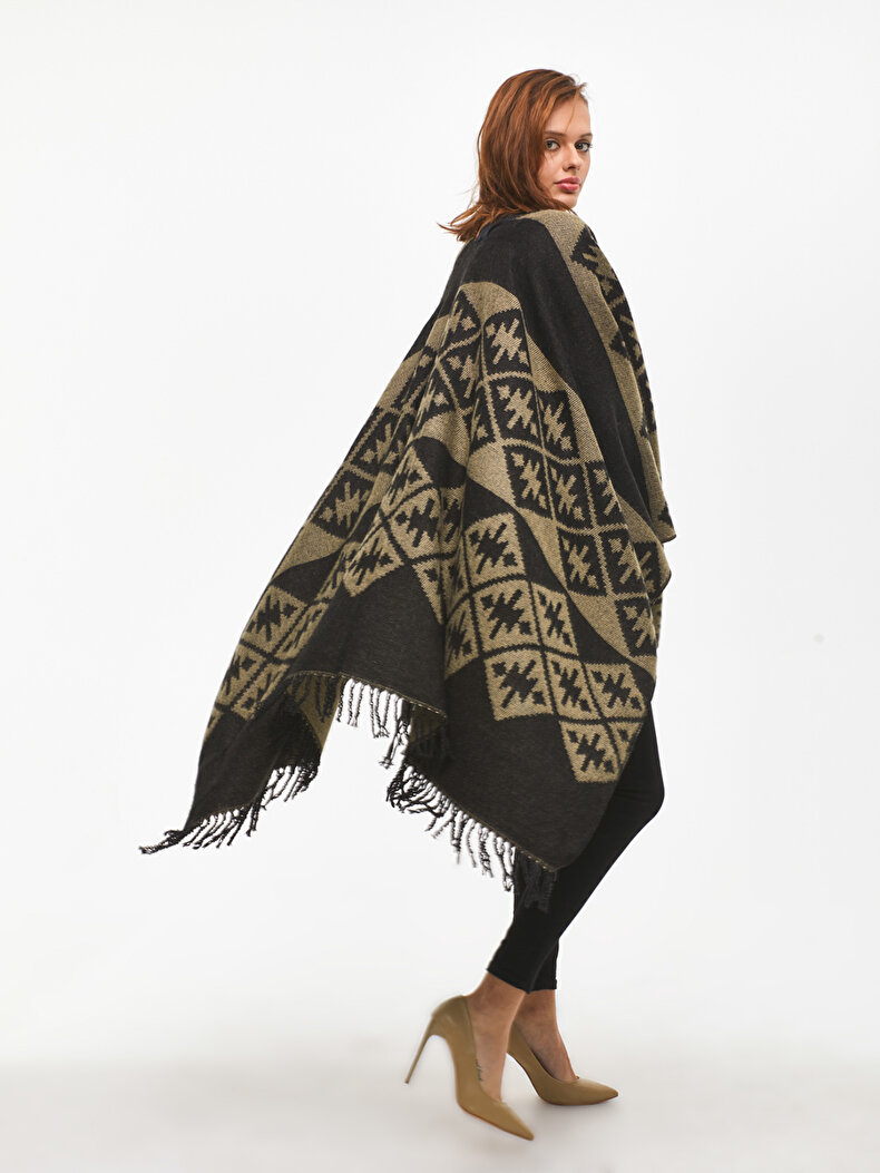 Schwarz Poncho