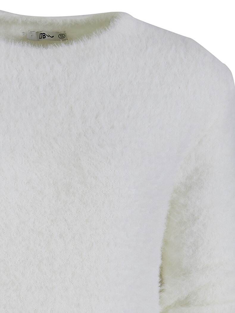 Weiss Pullover