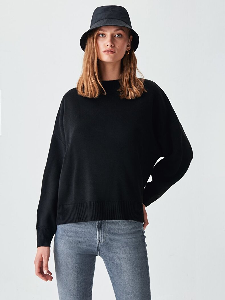 Crew Neck Black