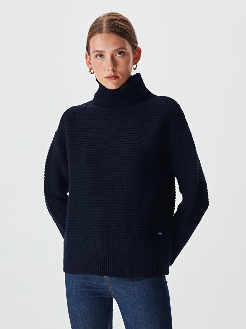 Turtle Neck Long Sleeve Dunkelblau Pullover
