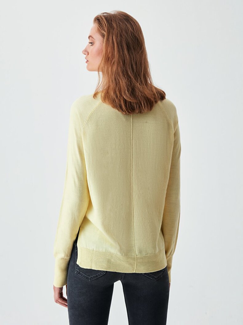 Thin Yellow Pullover