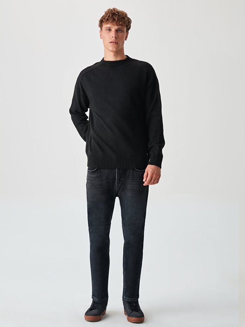 Long Sleeve Black Pullover