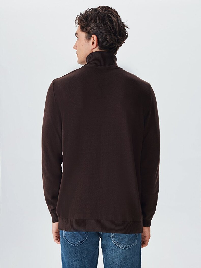 Turtle Neck Brown Pullover