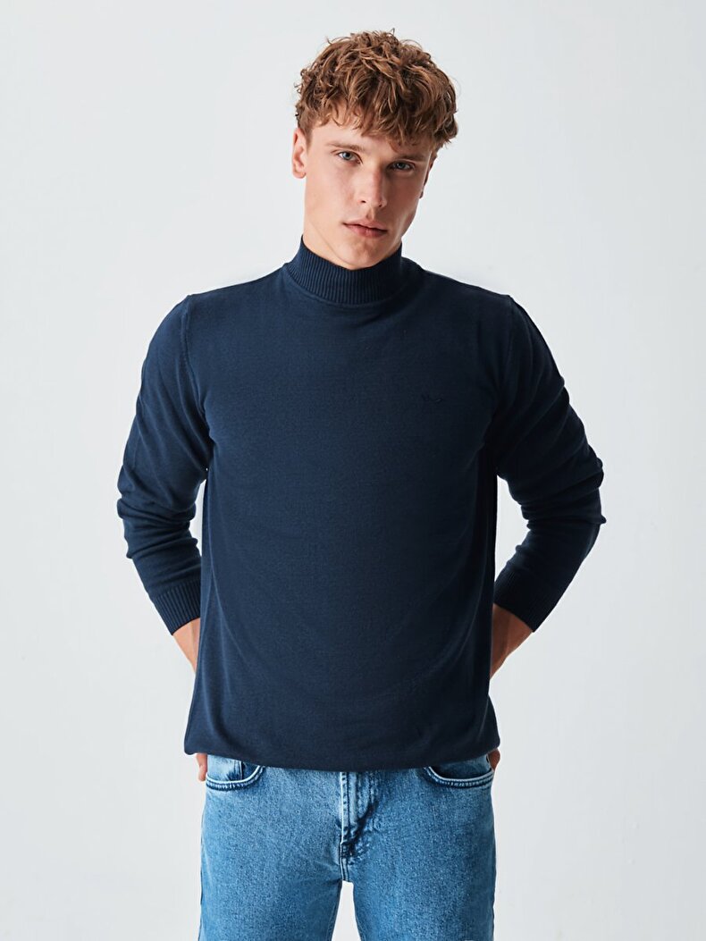 Turtle Neck Navy Pullover