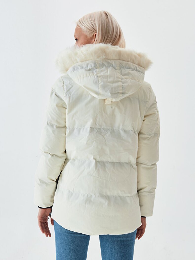 Puffer With Pockets White Coat