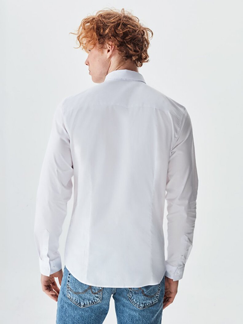 Uzun Kollu Beyaz Gömlek
