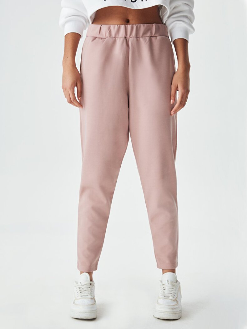 Roze Suits