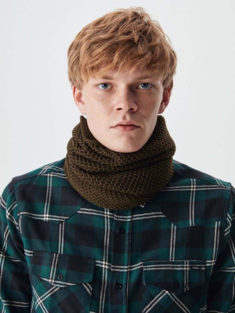 Knitted Green Scarf