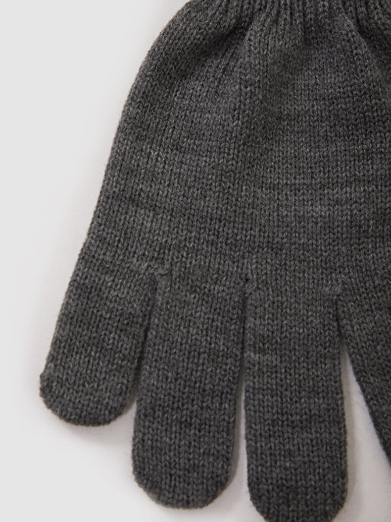 Grey Glove
