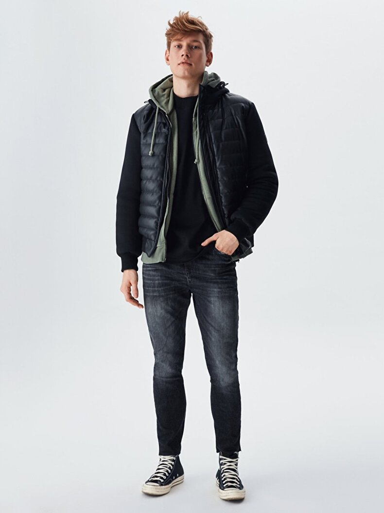Arms Woven Puffer Black Coat