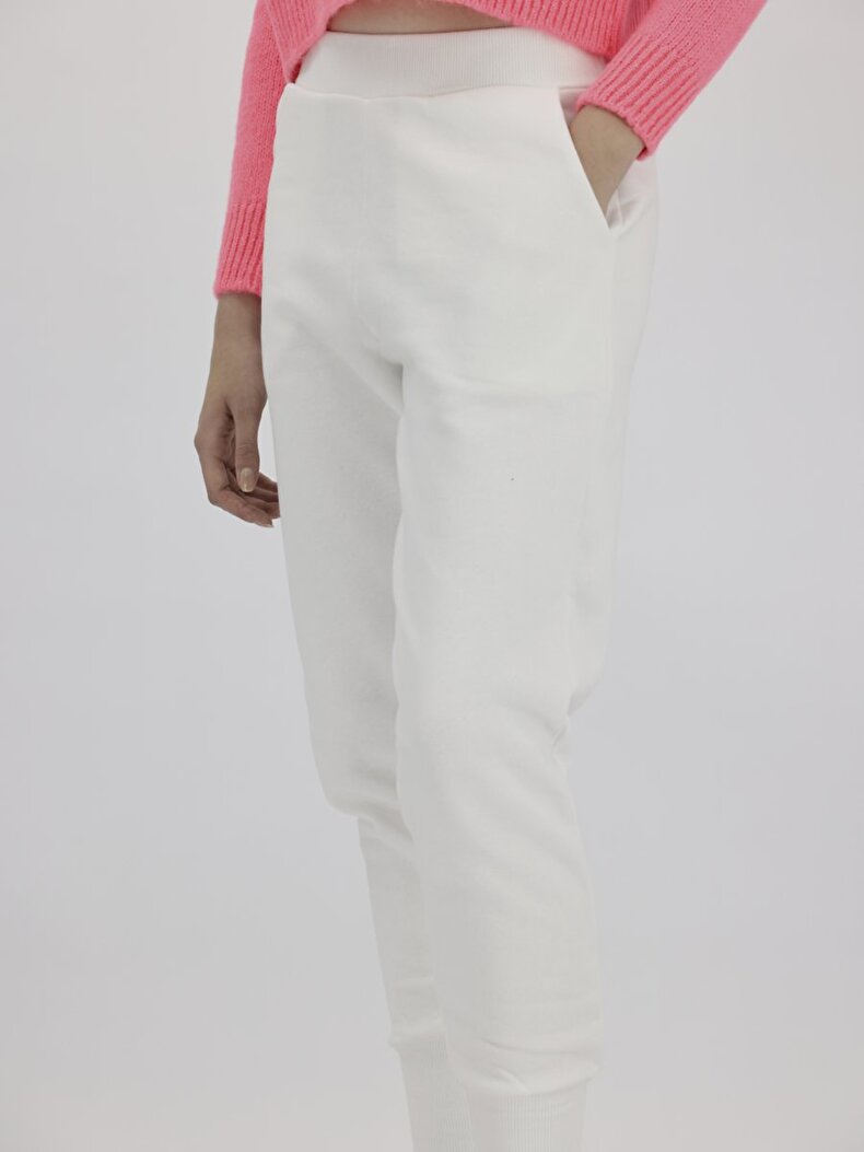 Skinny With Pockets White Tracksuit