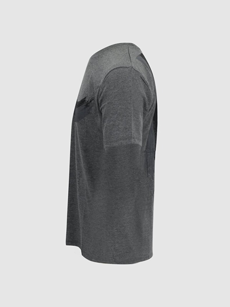 Zwart T-shi̇rt