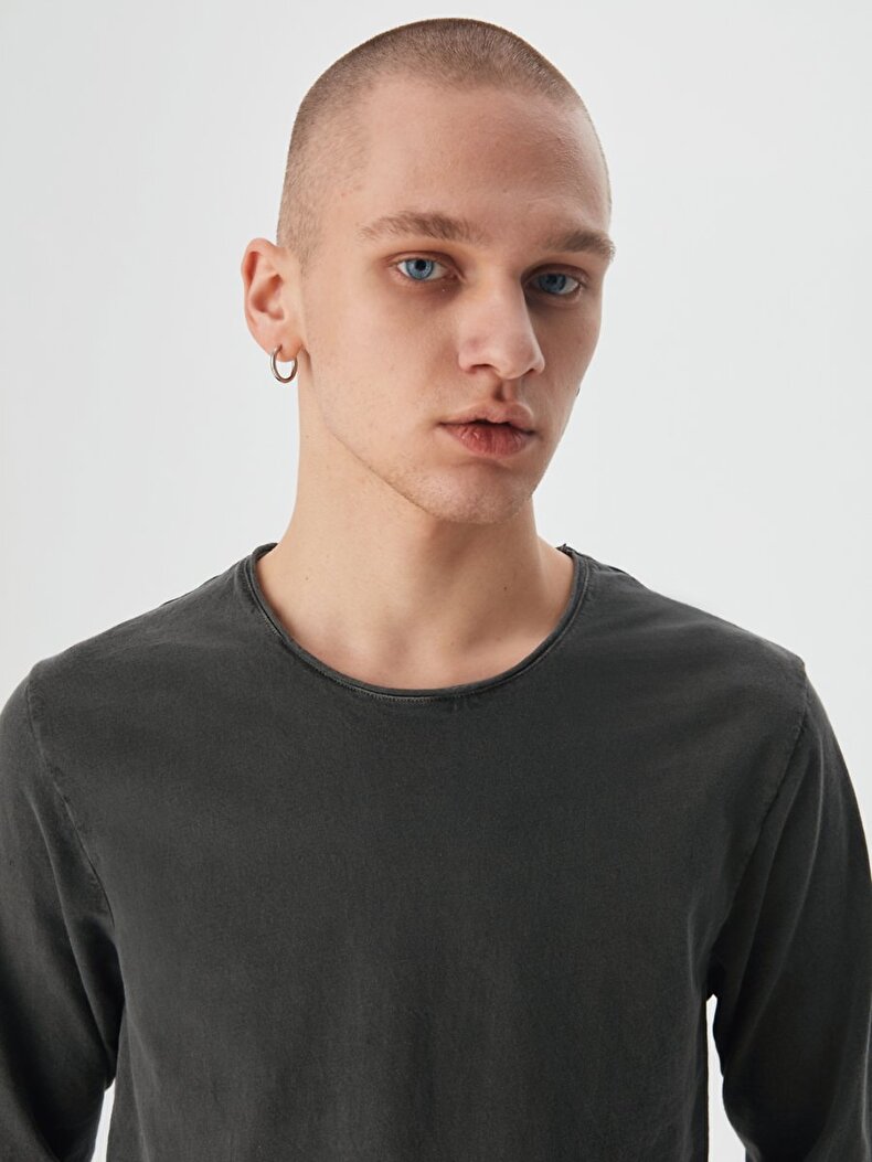 Bleached Anthracite