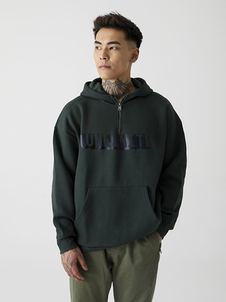 Turtle Neck Zipper Closing Print With Print Braun Sweatshirt