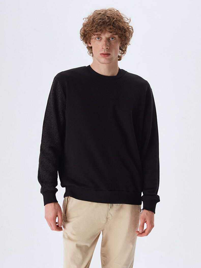 Crew Neck Black