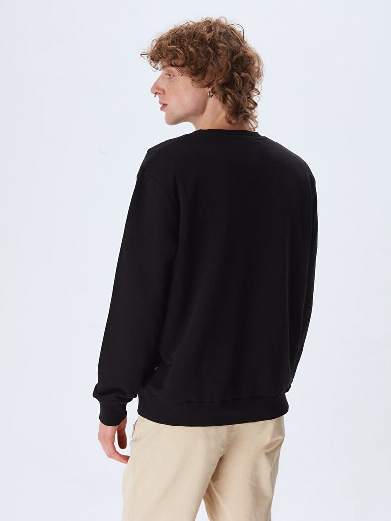 Crew Neck Black