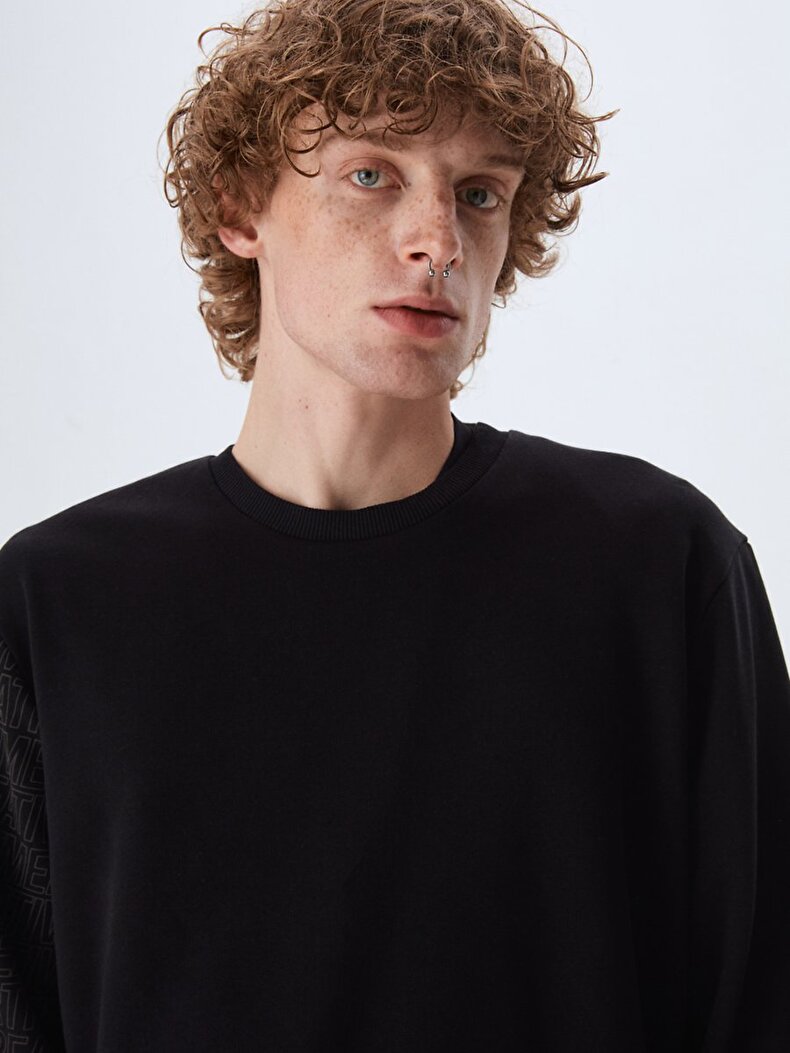 Crew Neck Black