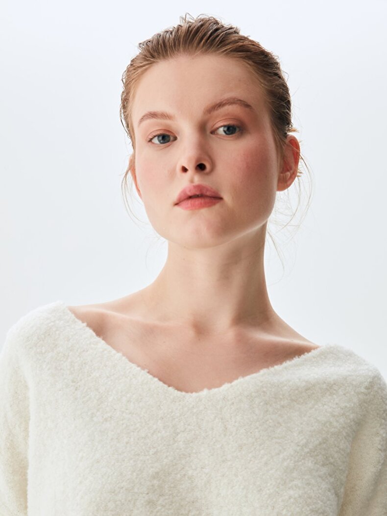 V-neck Knitwear White Pullover