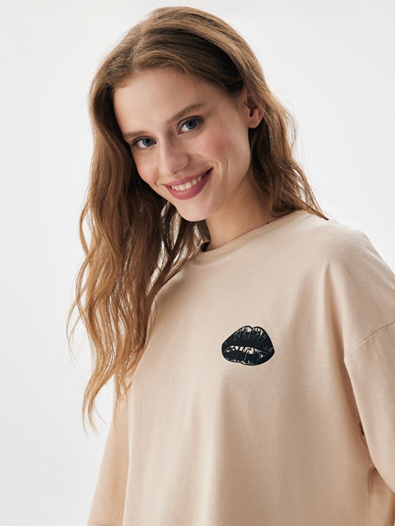 Oversized With Print Beige T-shirt