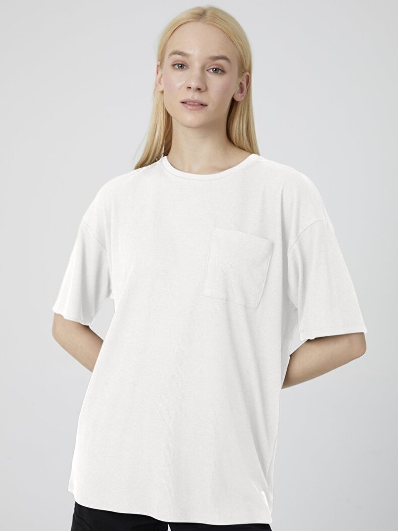 Oversized With Pockets Weiss T-shirt