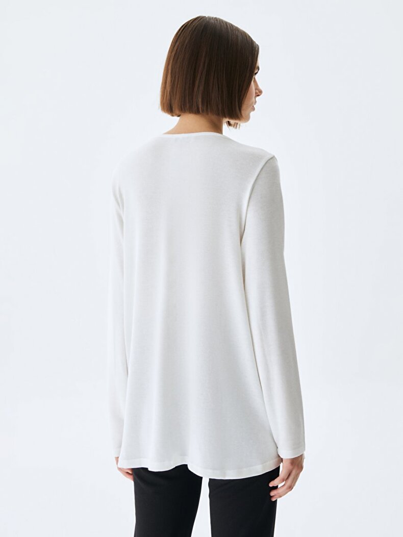 Wide Collar White Sweatshirt