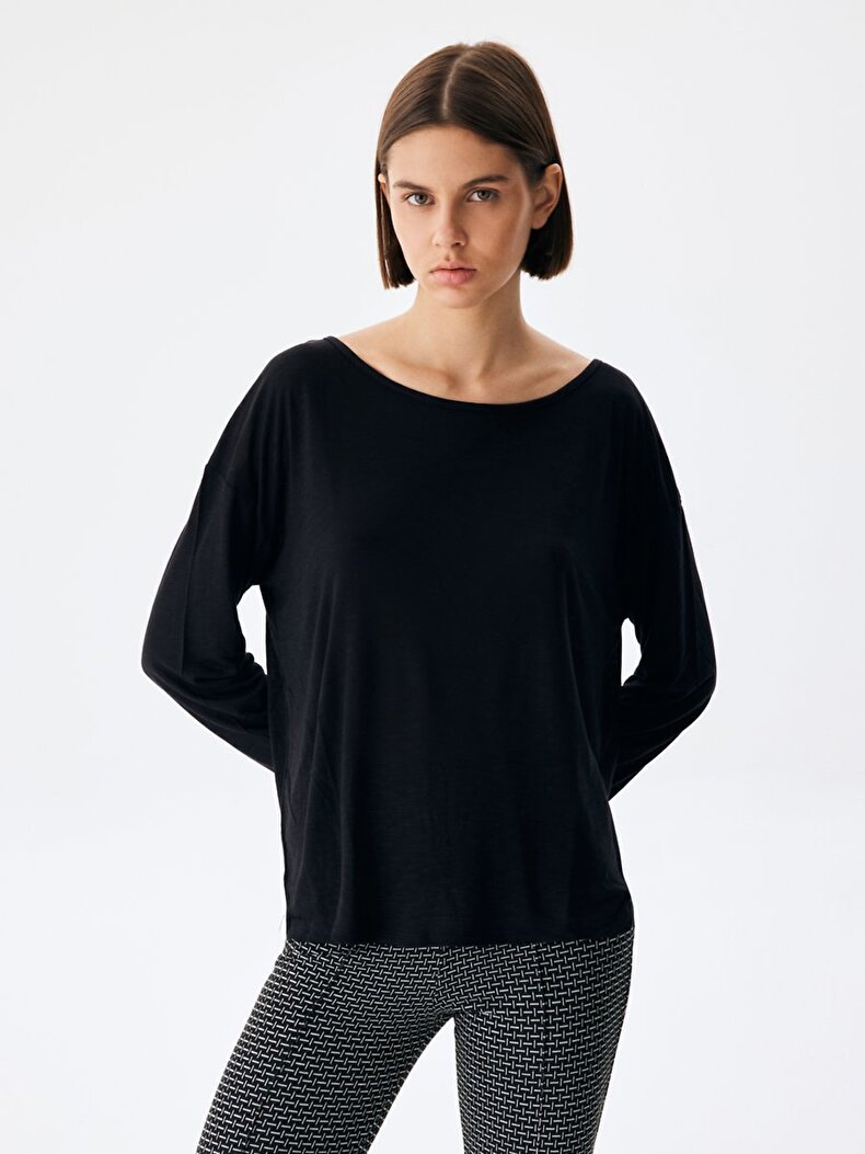 Wide Collar Oversized Black Sweatshirt
