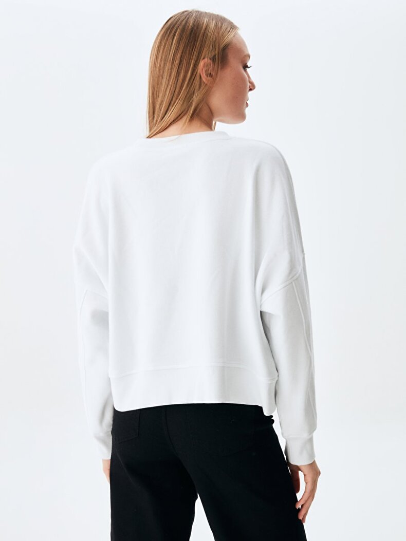 Crew Neck White Sweatshirt