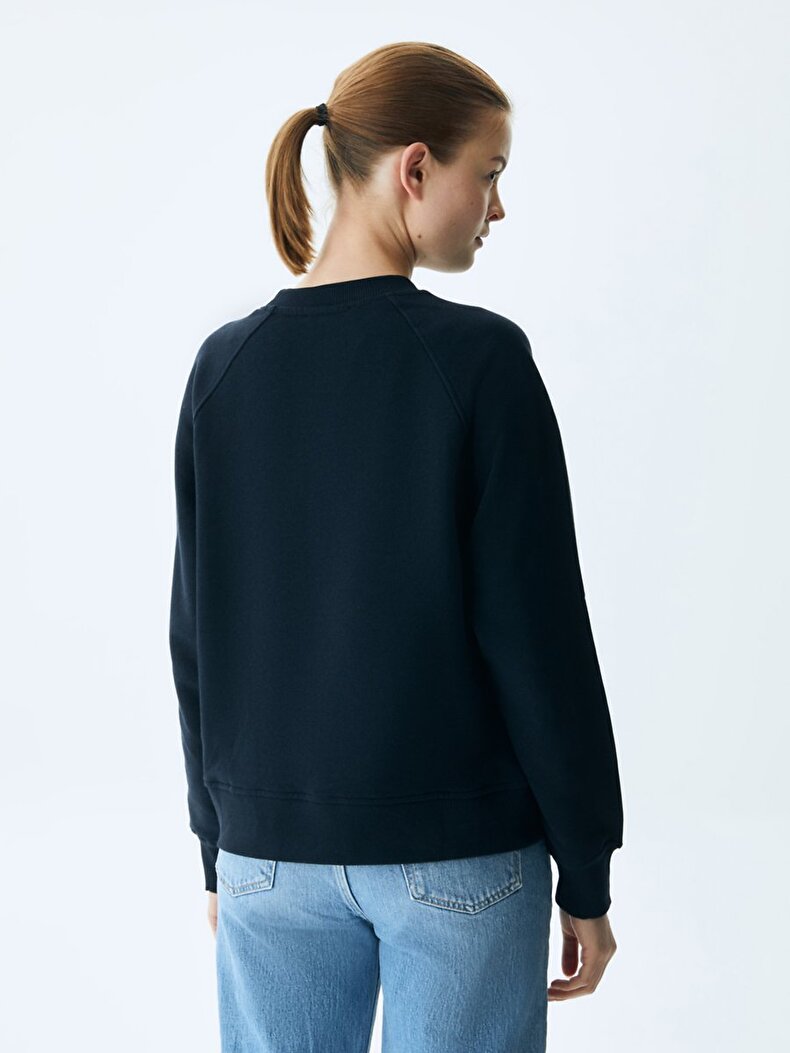 Crew Neck Navy Sweatshirt