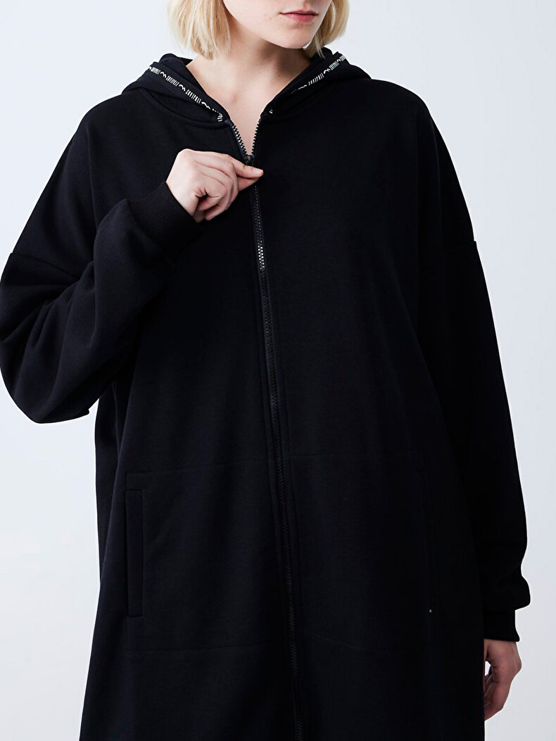 Zipper Closing With Hood Long Black Sweatshirt