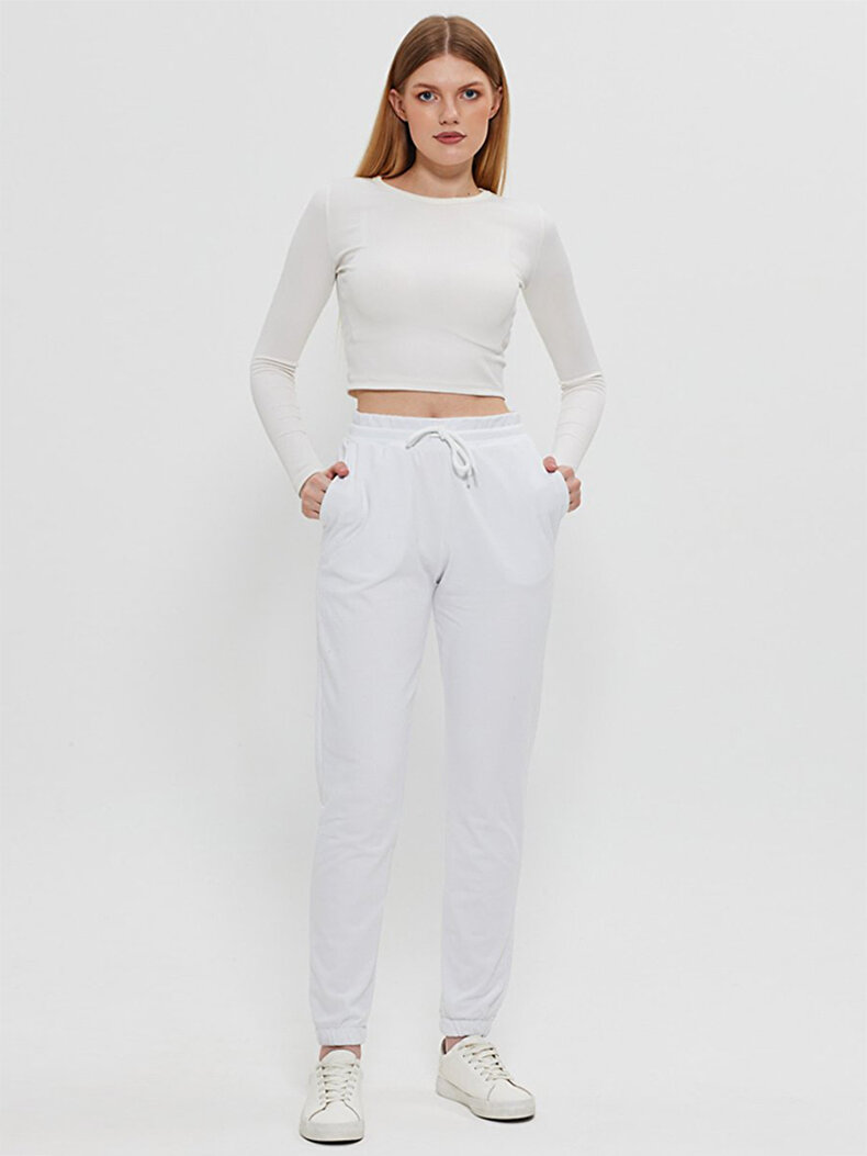 Basic Jogger Weiss Suits