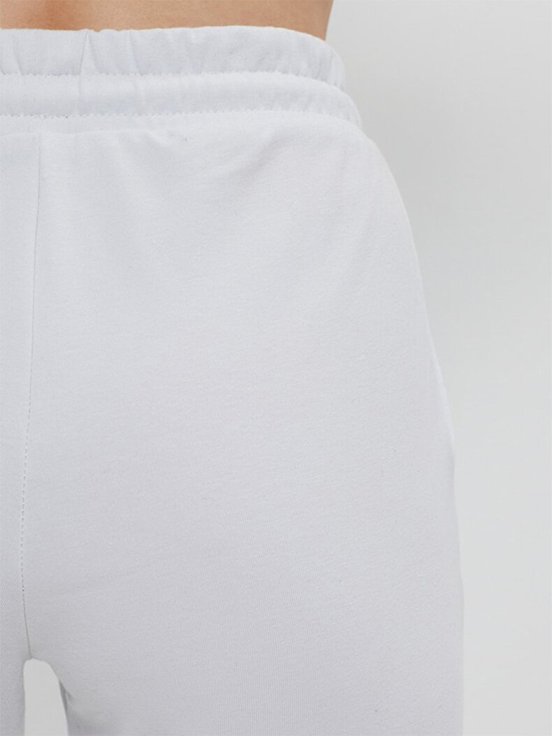 Basic Jogger Weiss Suits