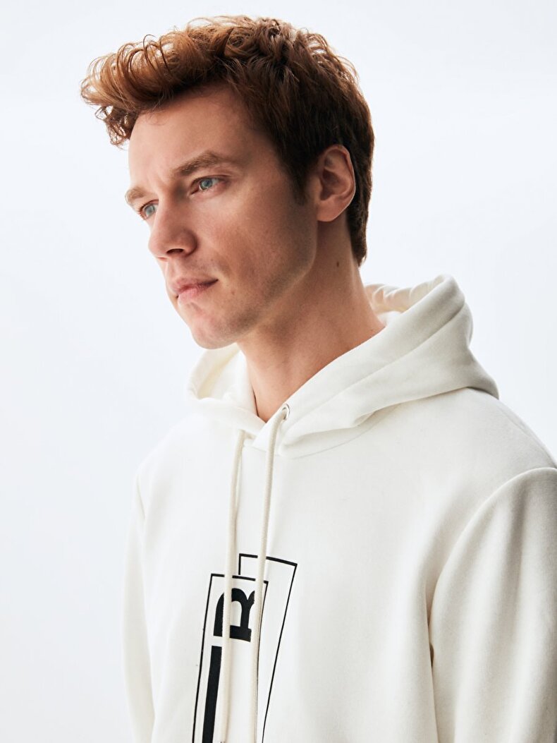 With Hood Graphic Print With Print White