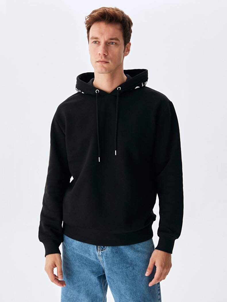 Print With Hood Black