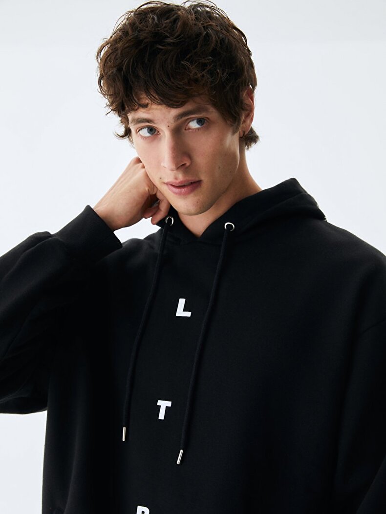 With Hood Print Schwarz Sweatshirt