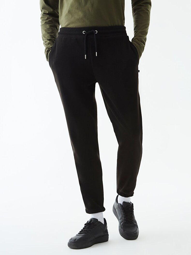Plush With Pockets Black Tracksuit