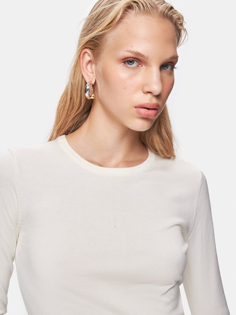 Creme Pullover