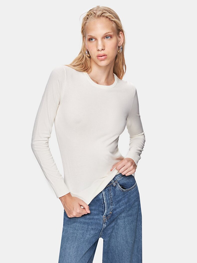 Creme Pullover