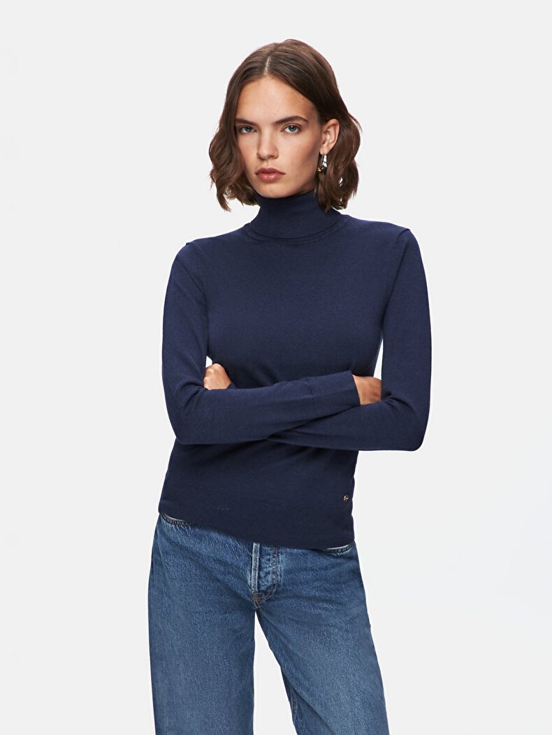 Navy Pullover