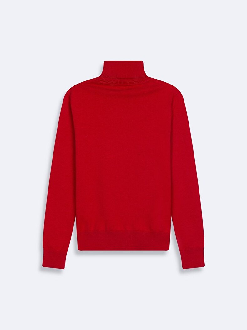 Red Pullover