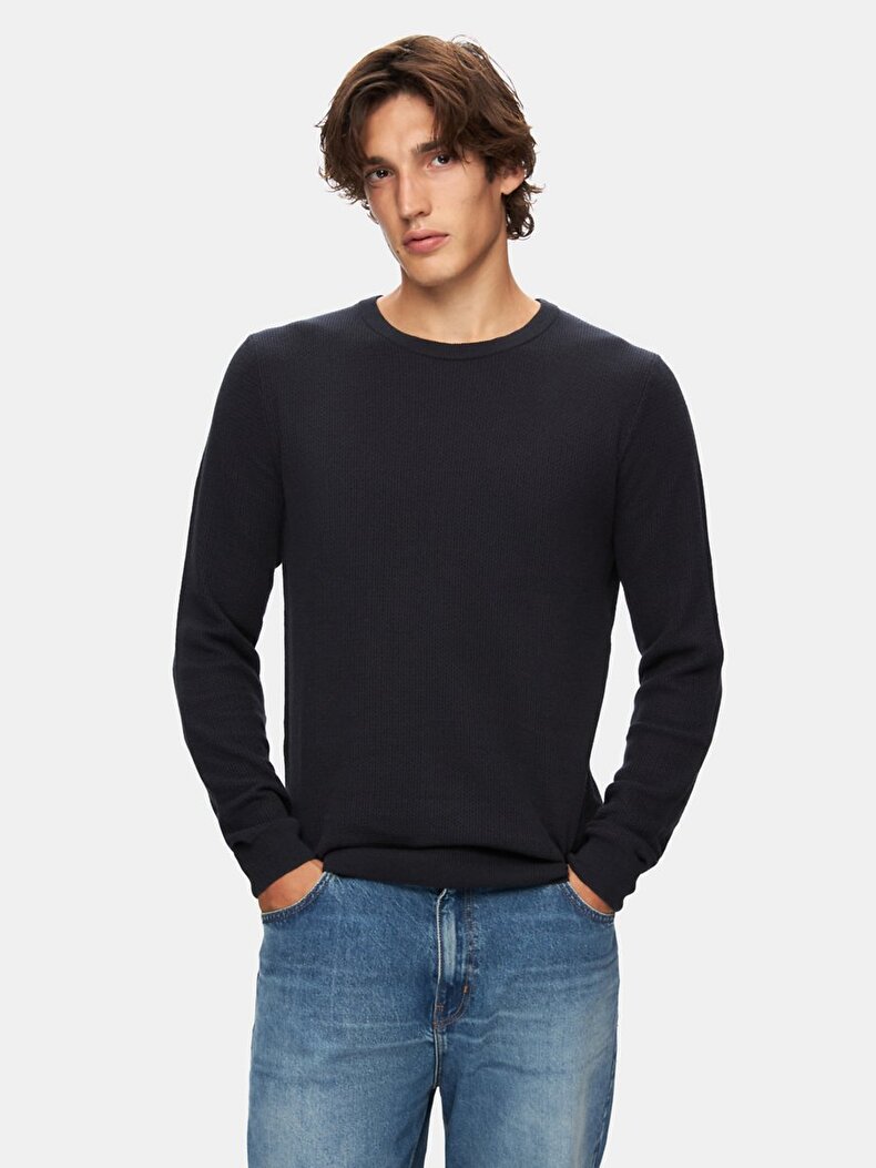 Navy Pullover