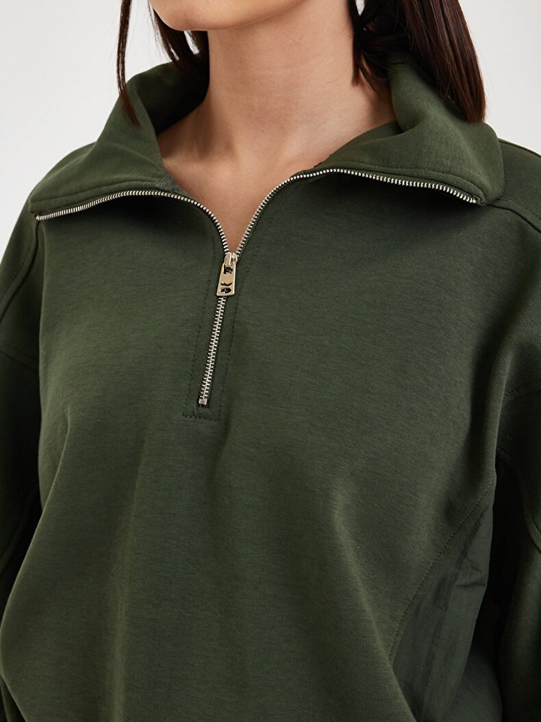 Turtle Neck Zipper Closing Waist Connected Green Sweatshirt
