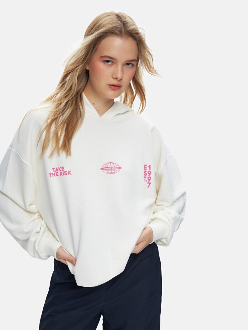 Sırtı Baskılı Kapüşonlu Fermuarsız Relaxed Fit Lila Sweatshırt