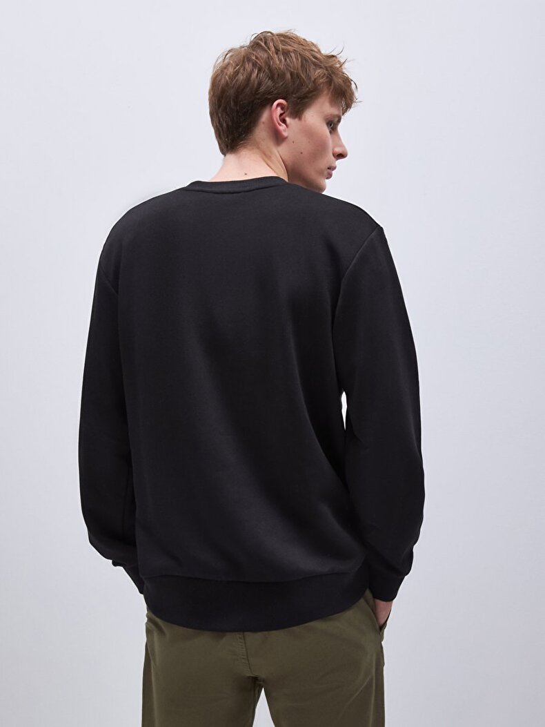 Sıgnlı Sıfır Yaka Uzun Kollu Regular Fit Siyah Sweatshırt