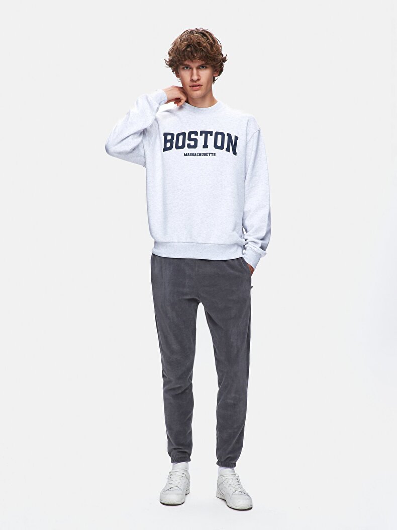 Boston Baskılı Sıfır Yaka Uzun Kollu Relaxed Fit Gri Sweatshırt