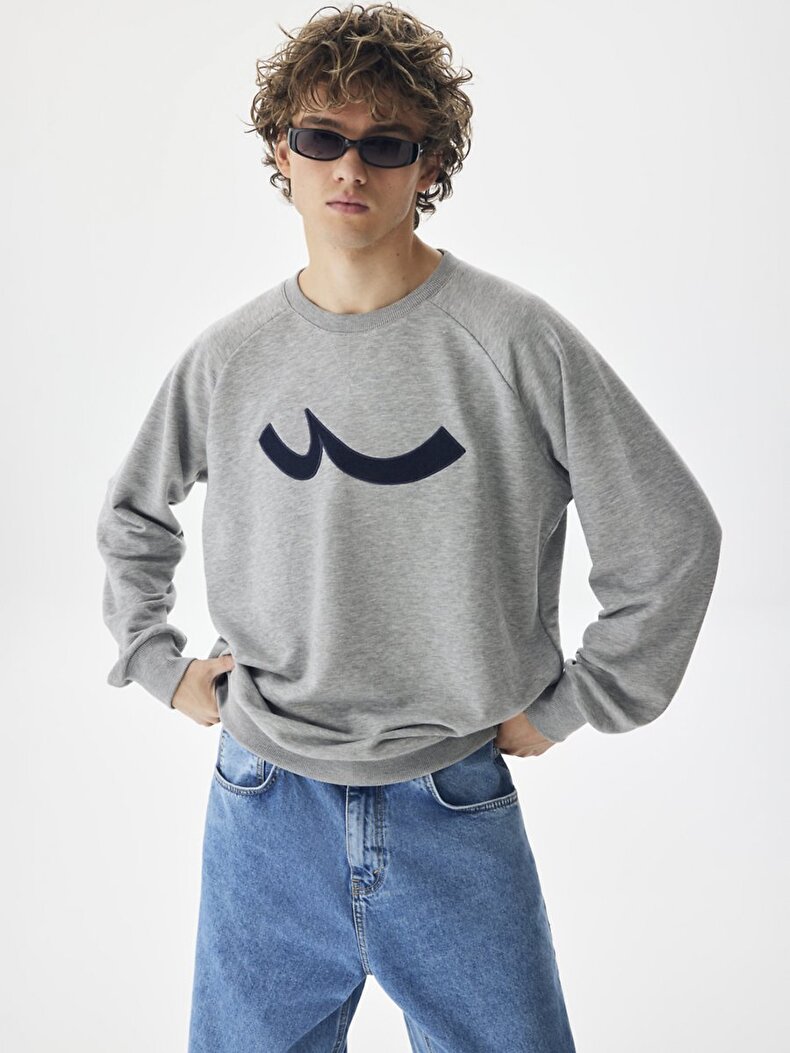 Sıgnlı Sıfır Yaka Uzun Kollu Regular Fit Gri Sweatshırt