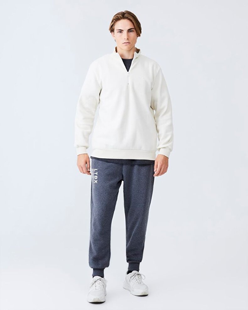 Düz Dik Yaka Yarım Fermuarlı Regular Fit Krem Sweatshırt